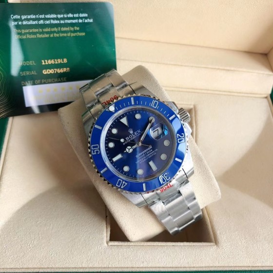 Rolex Submariner, blue dial, blue bezel, 40mm, silver Oyster bracelet.