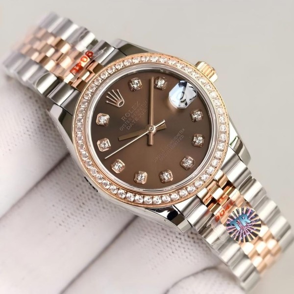 Dial inlaid with brick brown dogtooth dial, rose gold two-tone strap 31mm