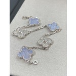 Four-leaf clover bracelet light blue silver