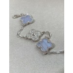 Four-leaf clover bracelet light blue silver