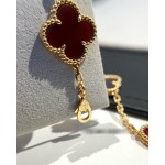 Four-leaf clover red bracelet rose gold
