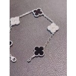 Four-leaf Clover Half Diamond Bracelet Silver Black