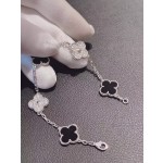 Four-leaf Clover Half Diamond Bracelet Silver Black