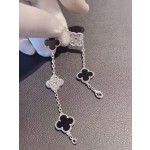 Four-leaf Clover Half Diamond Bracelet Silver Black