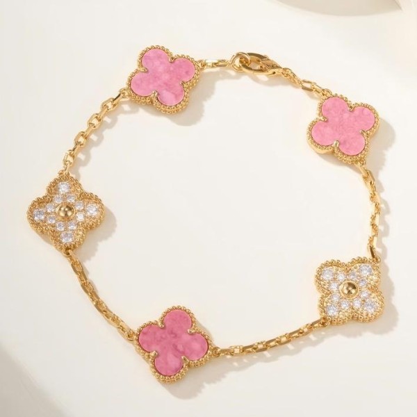 Four-leaf Clover Half Diamond Bracelet Gold Pink