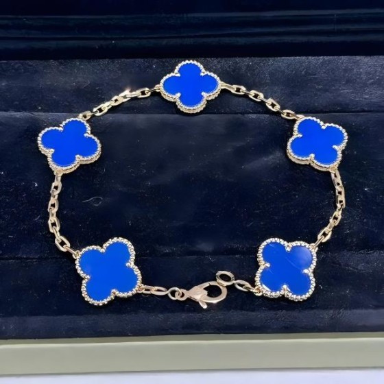 Four-leaf clover bracelet silver blue