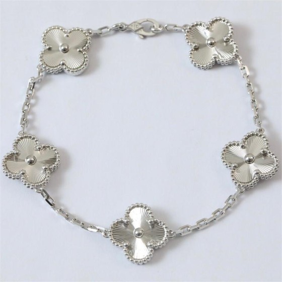 Silver four-leaf clover bracelet