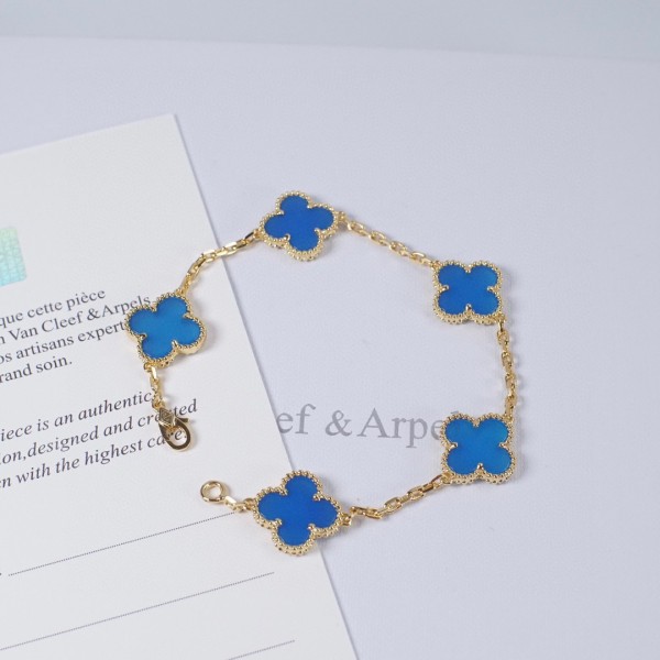 Four-leaf clover bracelet gold blue