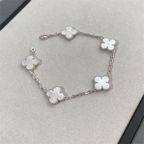 Four-leaf clover bracelet white mother-of-pearl silver