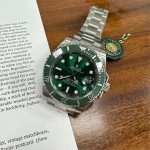 Submariner series, green dial, green bezel, 41mm, silver Oyster bracelet.
