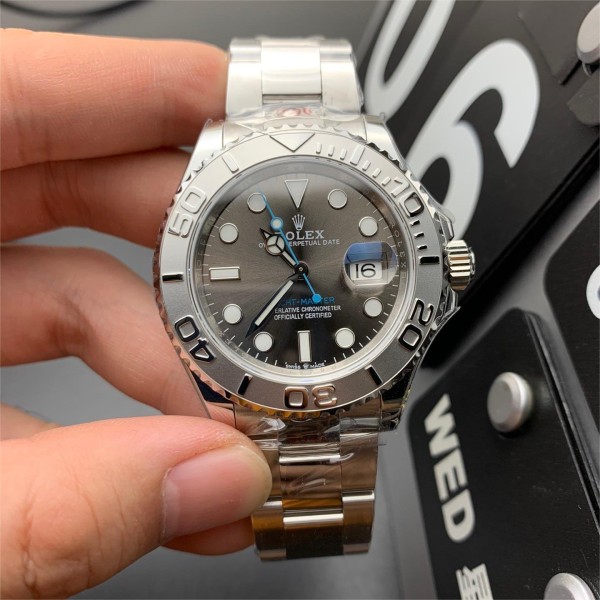 Rolex Yacht-Master series, gray dial, silver bezel, silver case, 40mm, silver Oyster bracelet.