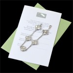 Silver four-leaf clover bracelet