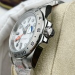 Rolex Explorer Yacht-Master series, white dial, silver bezel, silver case, 40mm, silver Oyster bracelet.
