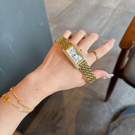 Cartier Tank series, double row diamonds, gold-plated bracelet with scale pattern, size 23*42mm.
