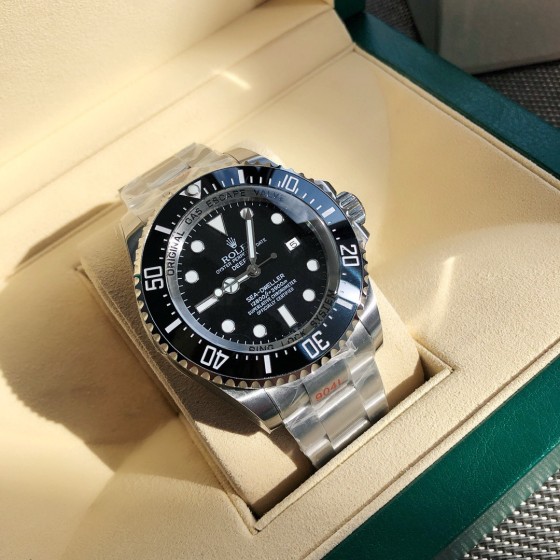 Rolex Sea-Dweller series, black dial, 44mm, silver Oyster bracelet.