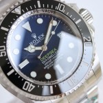 Rolex Sea-Dweller series, gradient blue dial, 44mm, silver Oyster bracelet.