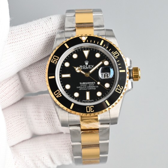 Rolex Submariner series, black dial, black bezel, 40mm, silver and gold Oyster bracelet.