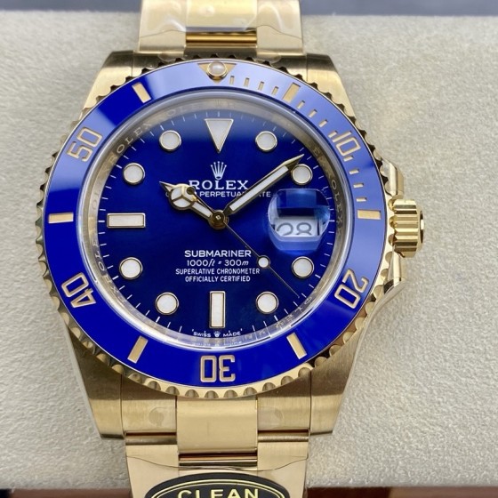 Rolex Submariner series, blue dial, blue bezel, 41mm, gold Oyster bracelet.