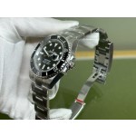 Rolex Submariner series, black dial, black bezel, 41mm, silver Oyster bracelet.