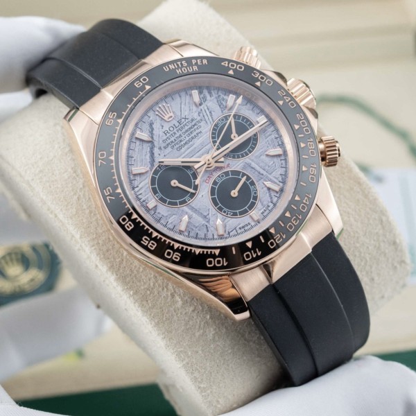 Rolex Daytona series, meteorite dial, black bezel, rose gold case, 40mm, rubber strap.