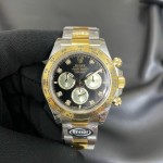 Rolex Daytona series, diamond-set black dial, gold bezel, silver case, 40mm, gold and silver Oyster bracelet.