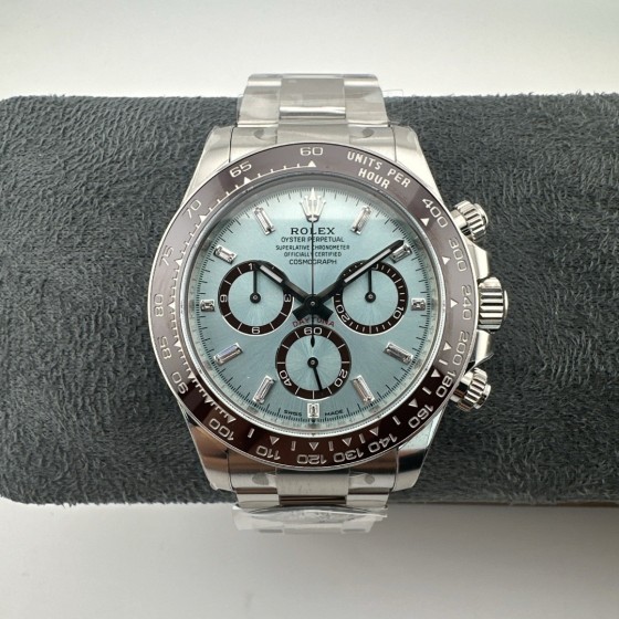 Rolex Daytona series, ice blue dial, black bezel, silver case, 40mm, silver Oyster bracelet.