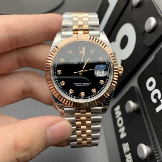 Datejust series men's watch, diamond-set black dial, gold bezel, 41mm, two-tone five-link bracelet.