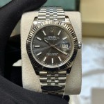 Log series men's watch, gray dial, silver bezel, 41mm, silver five-link bracelet.
