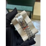 Log series men's watch, gray dial, silver bezel, 41mm, silver five-link bracelet.