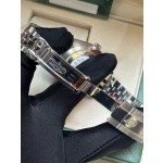 Log series men's watch, gray dial, silver bezel, 41mm, silver five-link bracelet.