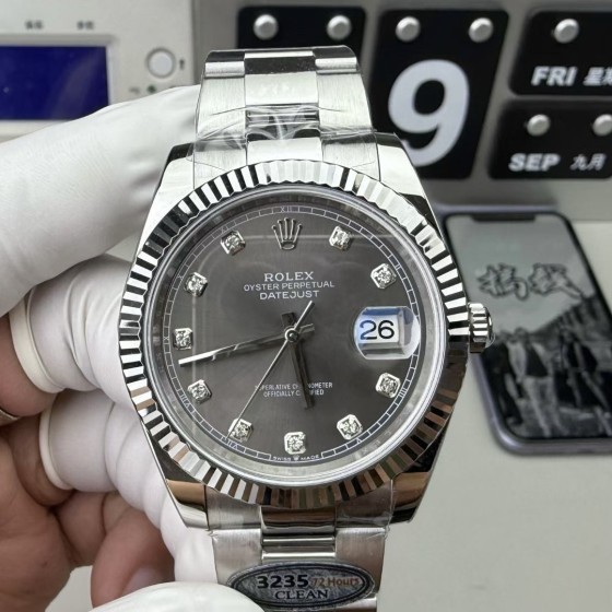 Datejust series men's watch with diamonds, silver-gray dial, silver bezel, 41mm, silver Oyster bracelet.