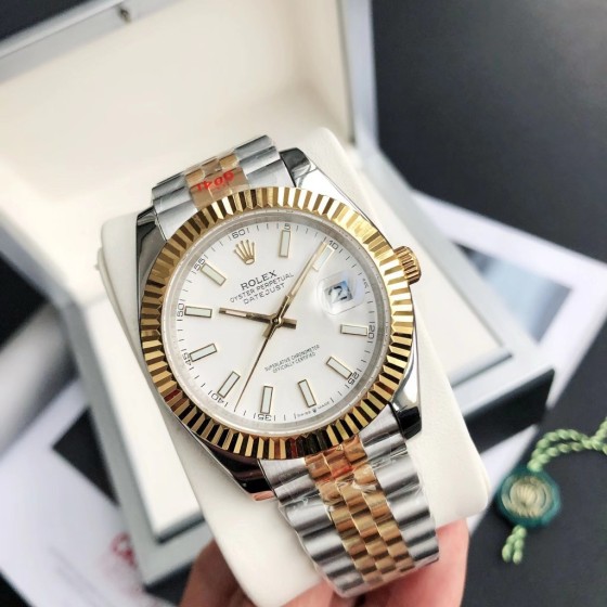 Log series men's watch, white dial, gold bezel, 41mm, two-tone five-link bracelet.