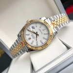 Log series men's watch, white dial, gold bezel, 41mm, two-tone five-link bracelet.
