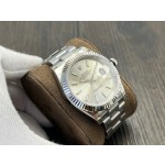 Datejust series men's and women's watches, silver dial, silver bezel, 36mm and 41mm sizes, silver Oyster bracelet.