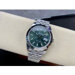 Log Series men's watch, green dial, silver bezel, 41mm, silver five-link bracelet.