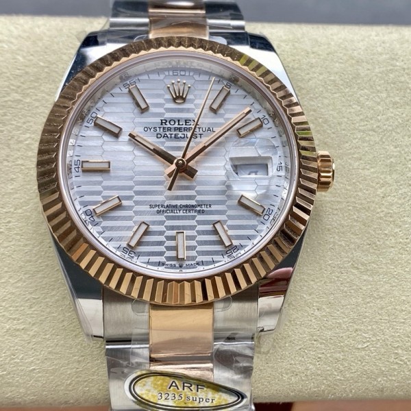 Log Series men's watch, wave-patterned silver dial, rose gold bezel, 41mm, two-tone Oyster bracelet.
