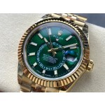 Navigator series men's watch, green dial, gold bezel, 42mm, gold five-link bracelet.