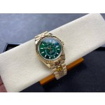 Navigator series men's watch, green dial, gold bezel, 42mm, gold five-link bracelet.