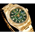 Navigator series men's watch, green dial, gold bezel, 42mm, gold Oyster bracelet.