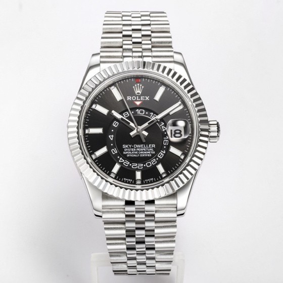 Navigator series men's watch, bright black dial, silver bezel, 42mm, silver five-link bracelet.