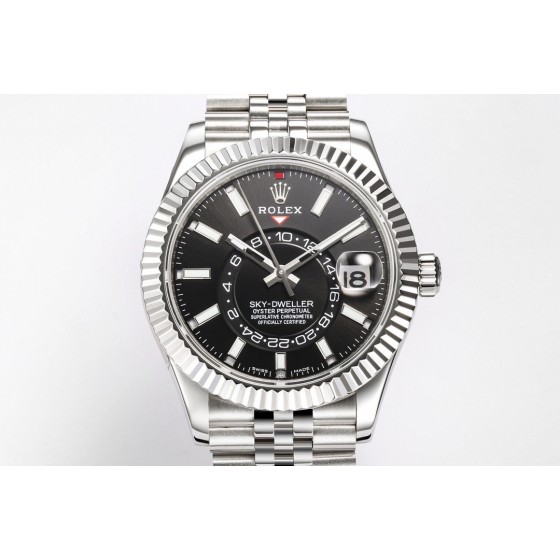 Navigator series men's watch, bright black dial, silver bezel, 42mm, silver five-link bracelet.