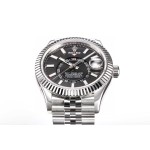 Navigator series men's watch, bright black dial, silver bezel, 42mm, silver five-link bracelet.