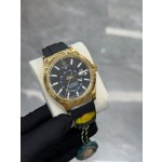 Navigator series men's watch, bright black dial, gold bezel, 42mm, rubber strap.