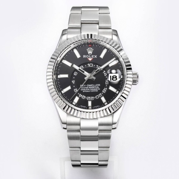 Navigator series men's watch, bright black dial, silver bezel, 42mm, silver Oyster bracelet.