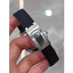 Navigator series men's watch, white dial, silver bezel, 42mm, rubber strap.