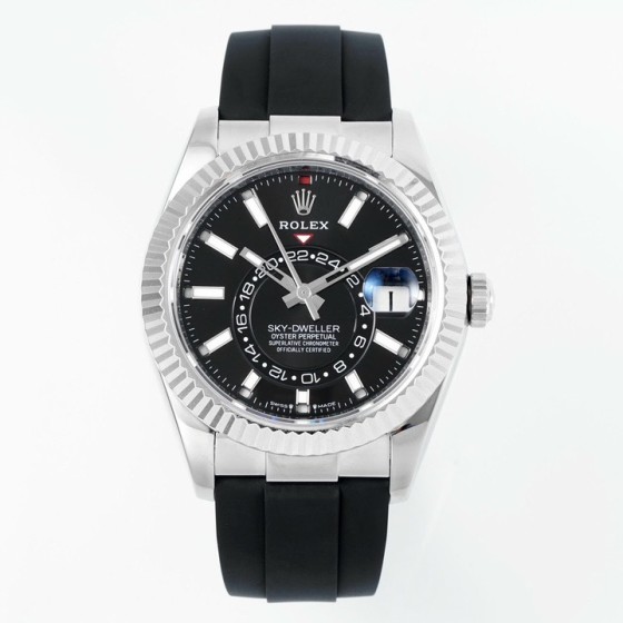 Navigator series men's watch, black dial, silver bezel, 42mm, rubber strap.