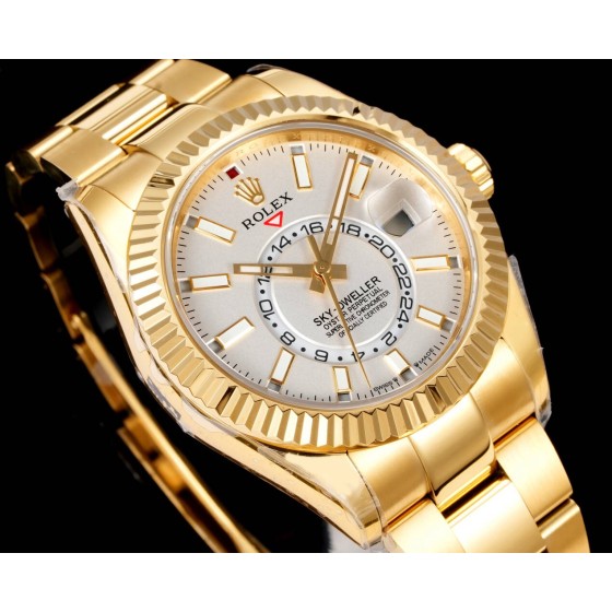 Navigator series men's watch, white dial, gold bezel, 42mm, gold Oyster bracelet.