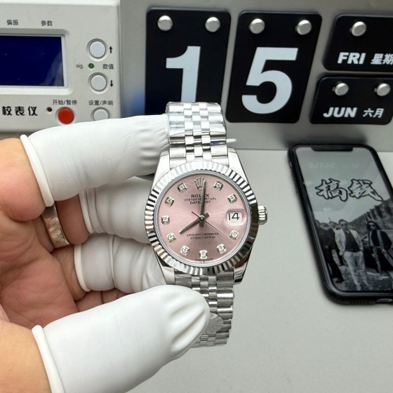 Datejust series, pink dial, 31mm, silver strap