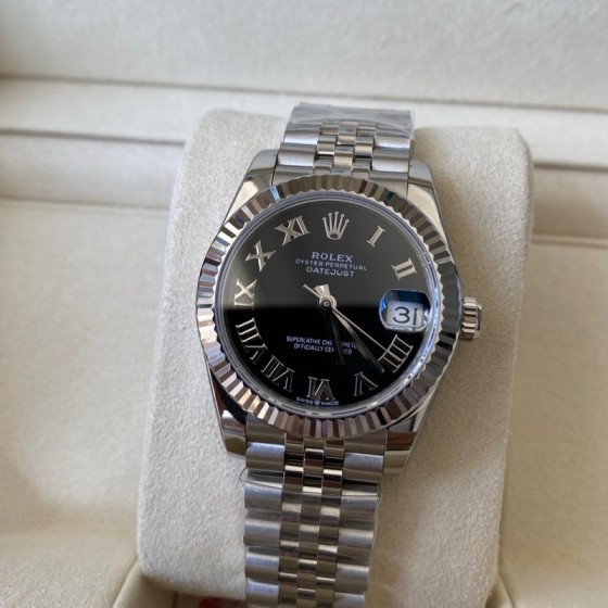 Datejust series, black dial, 31mm, silver strap