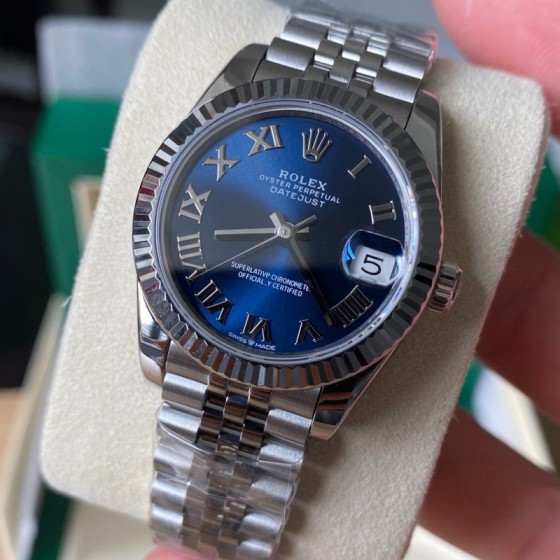 Datejust series, blue dial, 31mm, silver strap